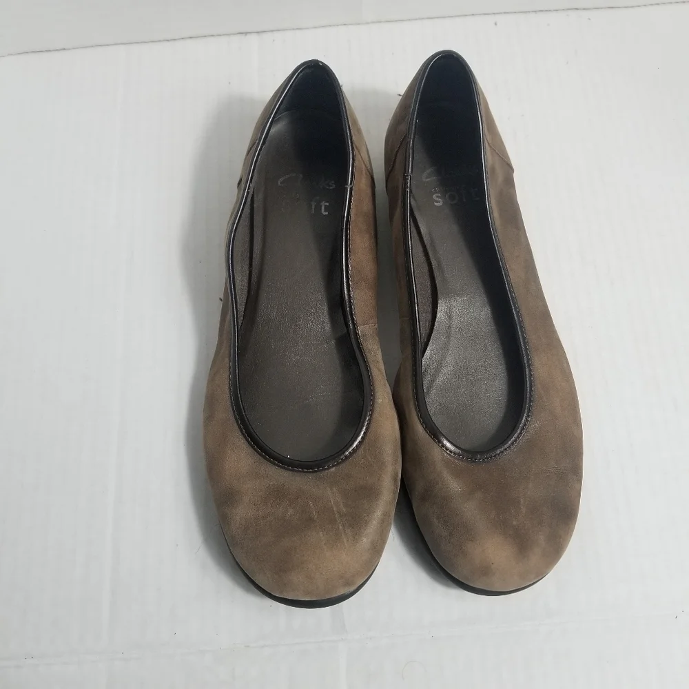 CLARKS CUSHION SOFT BROWN LEATHER UPPER FLATS SIZE 5.5